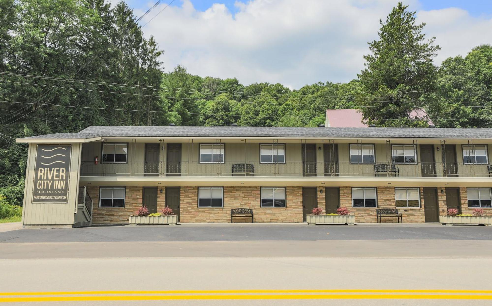 River City Inn Parsons Exterior photo